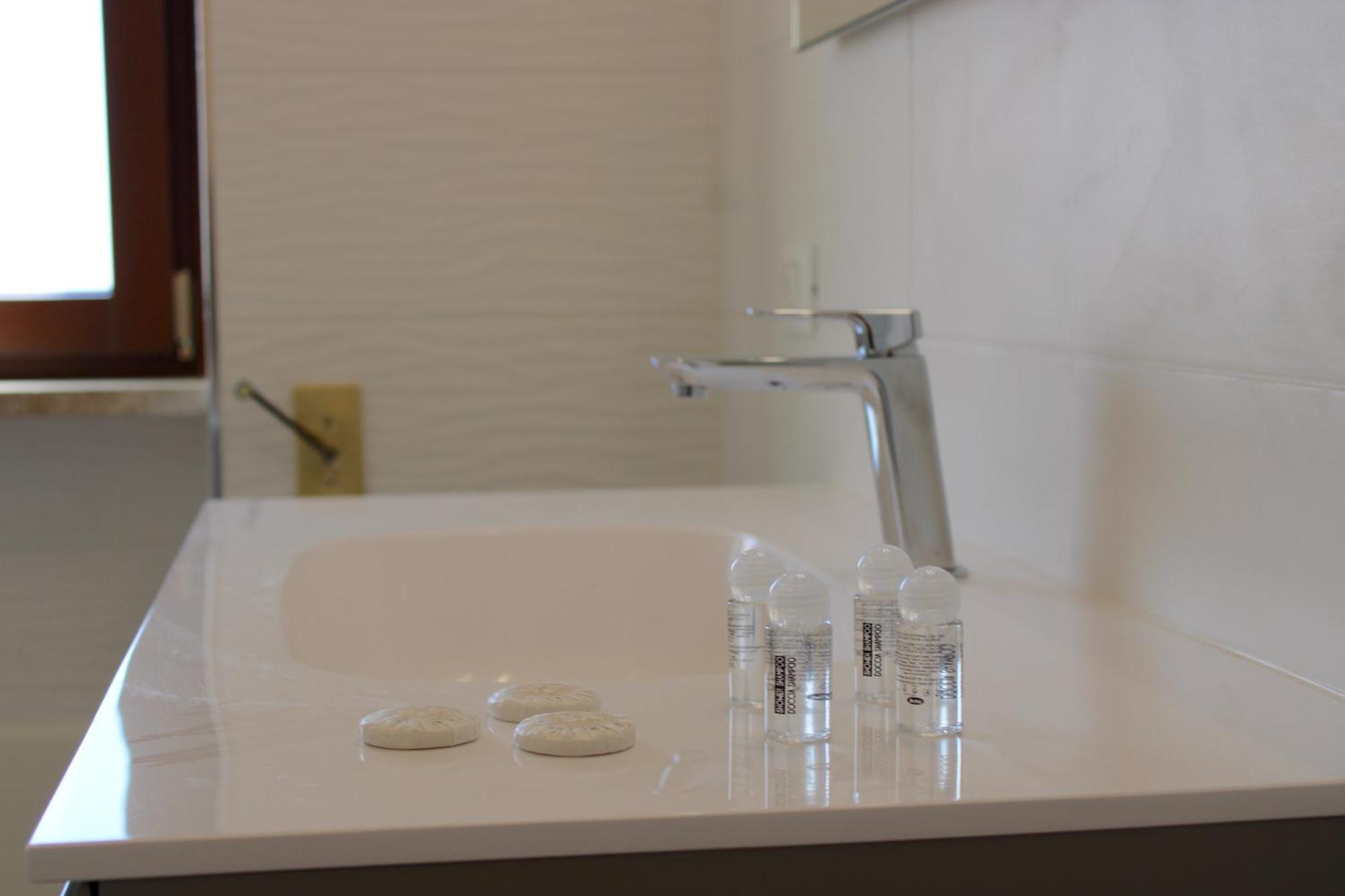 Helios Apartment Lecce Ngoại thất bức ảnh